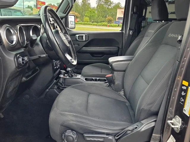 Used 2021 Gray Jeep Unlimited Sahara image 5