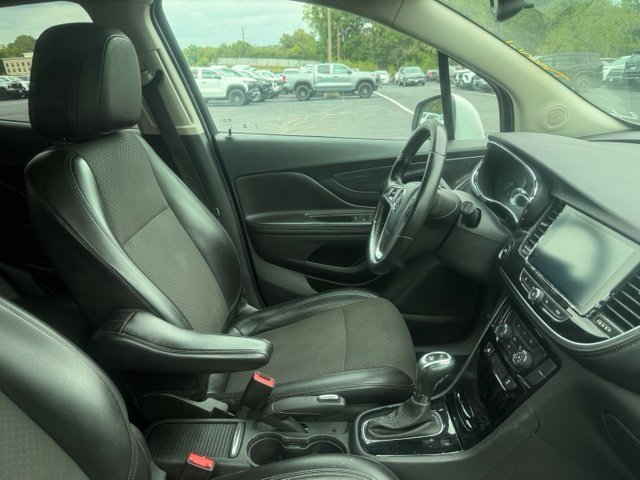 Used 2020 Includes (MDP) Anthracite lower exterior accent color, Paint code W598F. Buick Preferred image 3