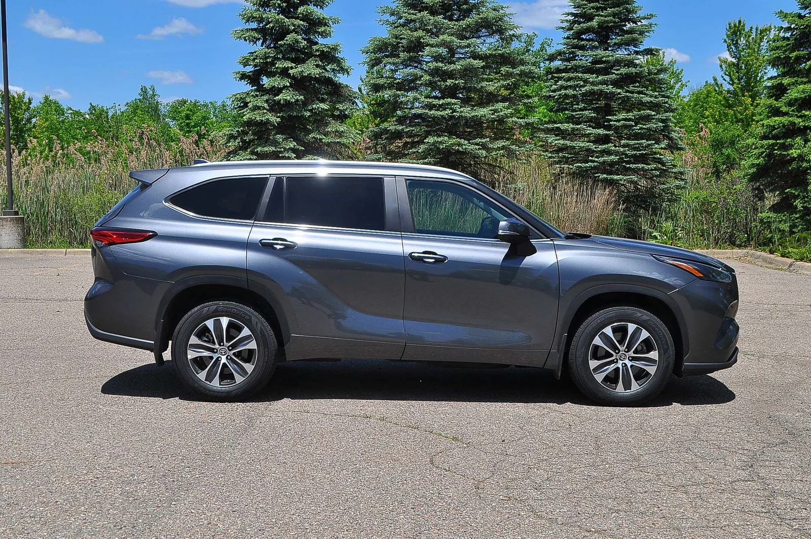Used 2023 Gray Toyota XLE image 2