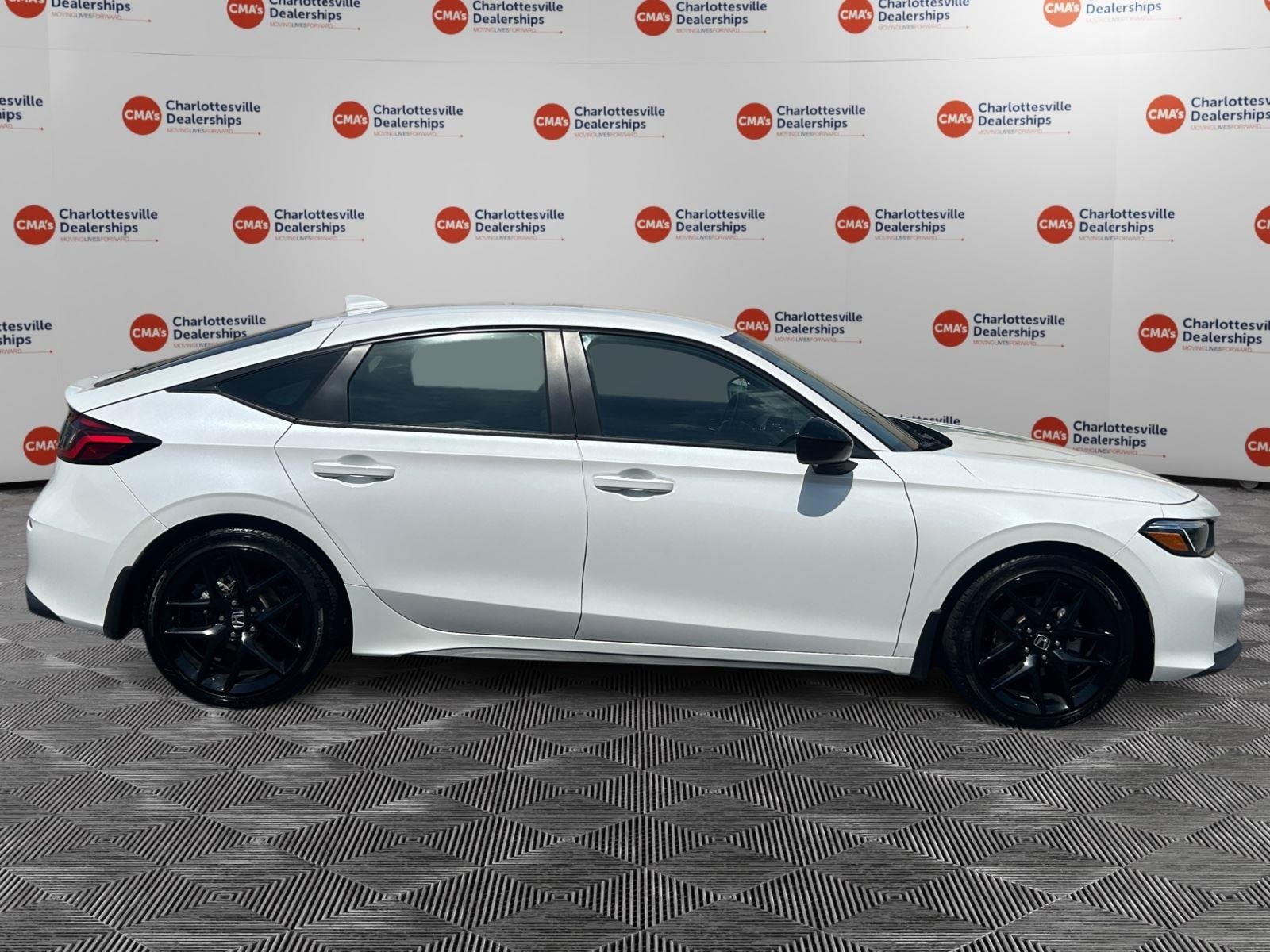 Used 2025 Platinum White Pearl Honda Sport image 6