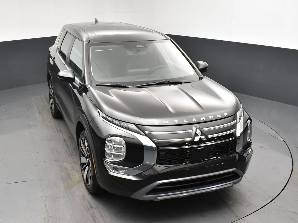 New 2026 Black Mitsubishi SE image 16