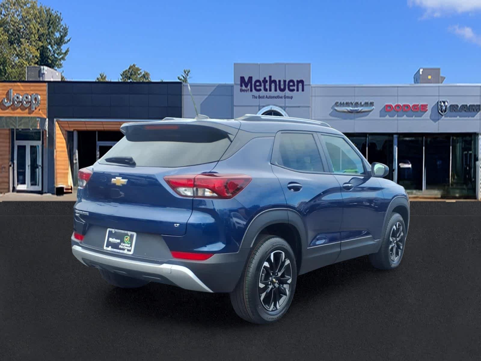 Used 2022 Blue Glow Metallic Chevrolet LT image 3