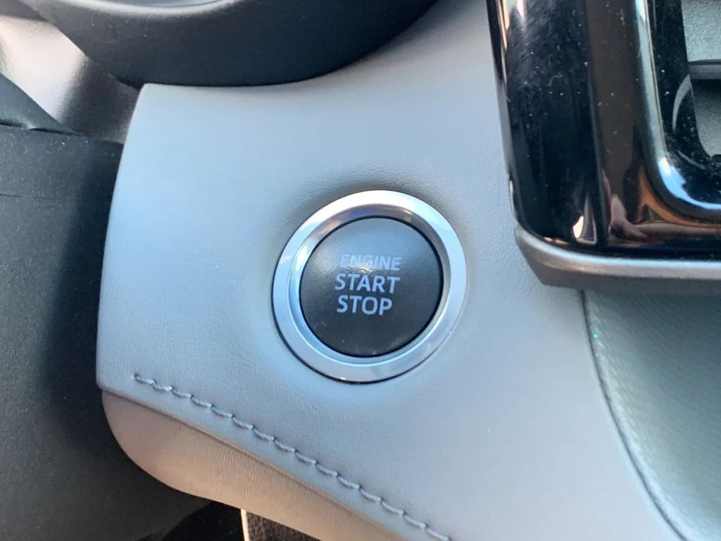 Used 2020 White Toyota XLE image 25