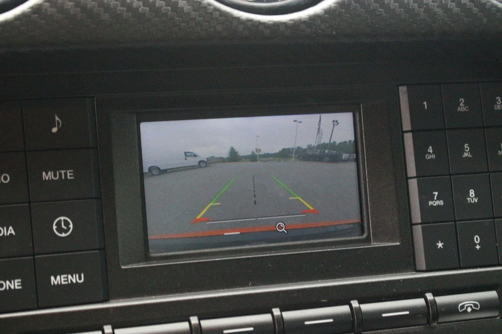 Used 2016  Ford V6 image 22