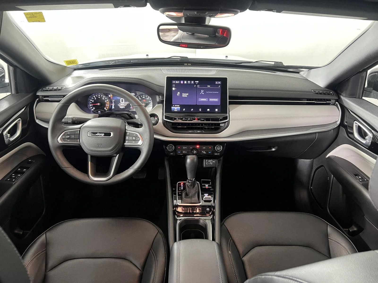 Used 2024 White Jeep Limited image 3