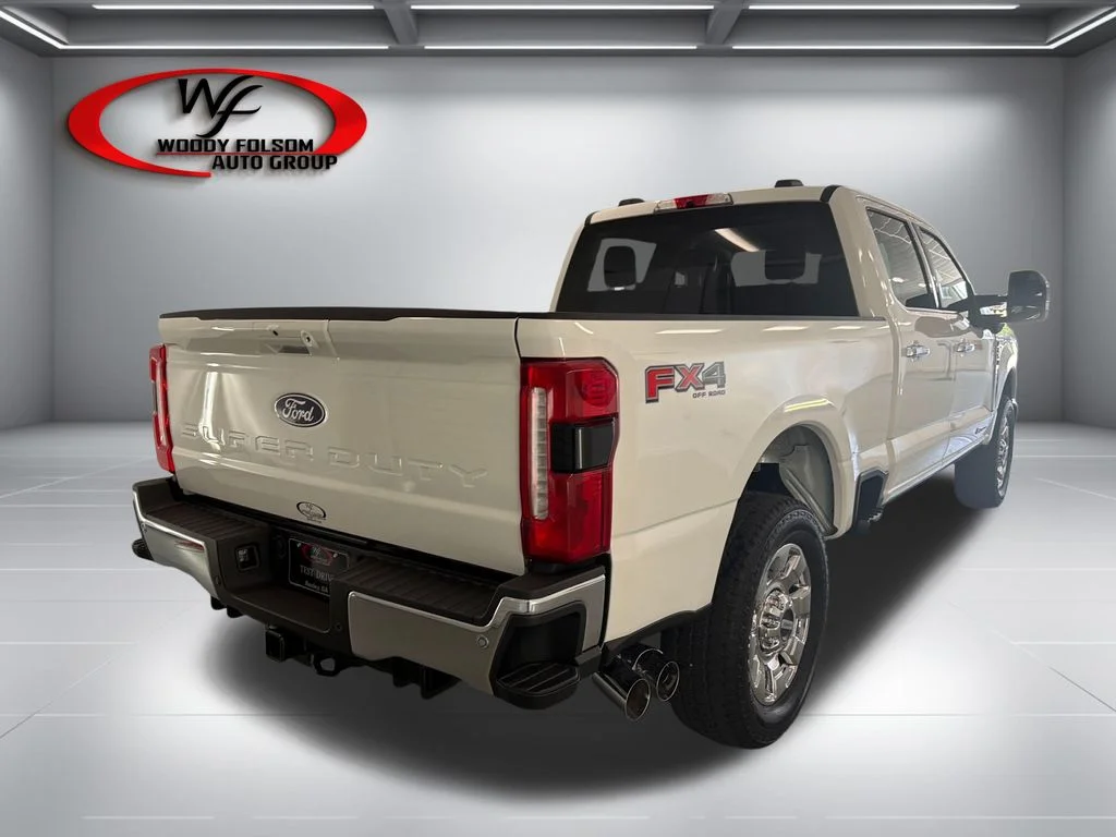 New 2027 Star White Metallic Tri-Coat Ford F-250® Lariat® image 6