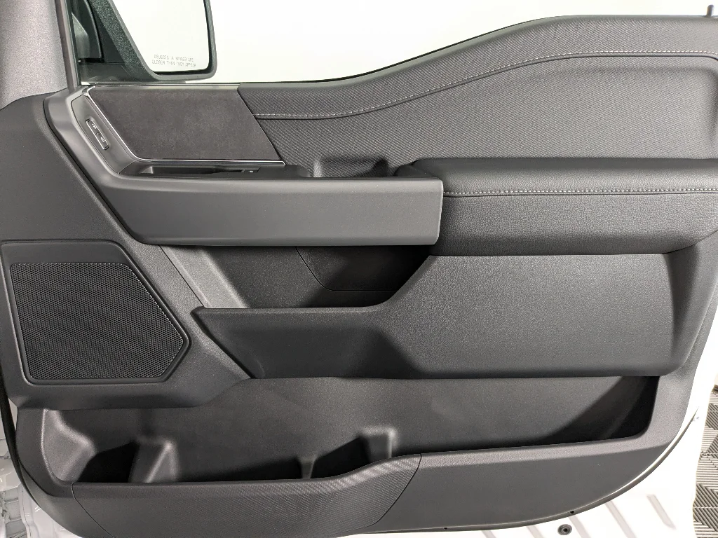 New 2026 OXFORD WHITE Ford XLT image 26