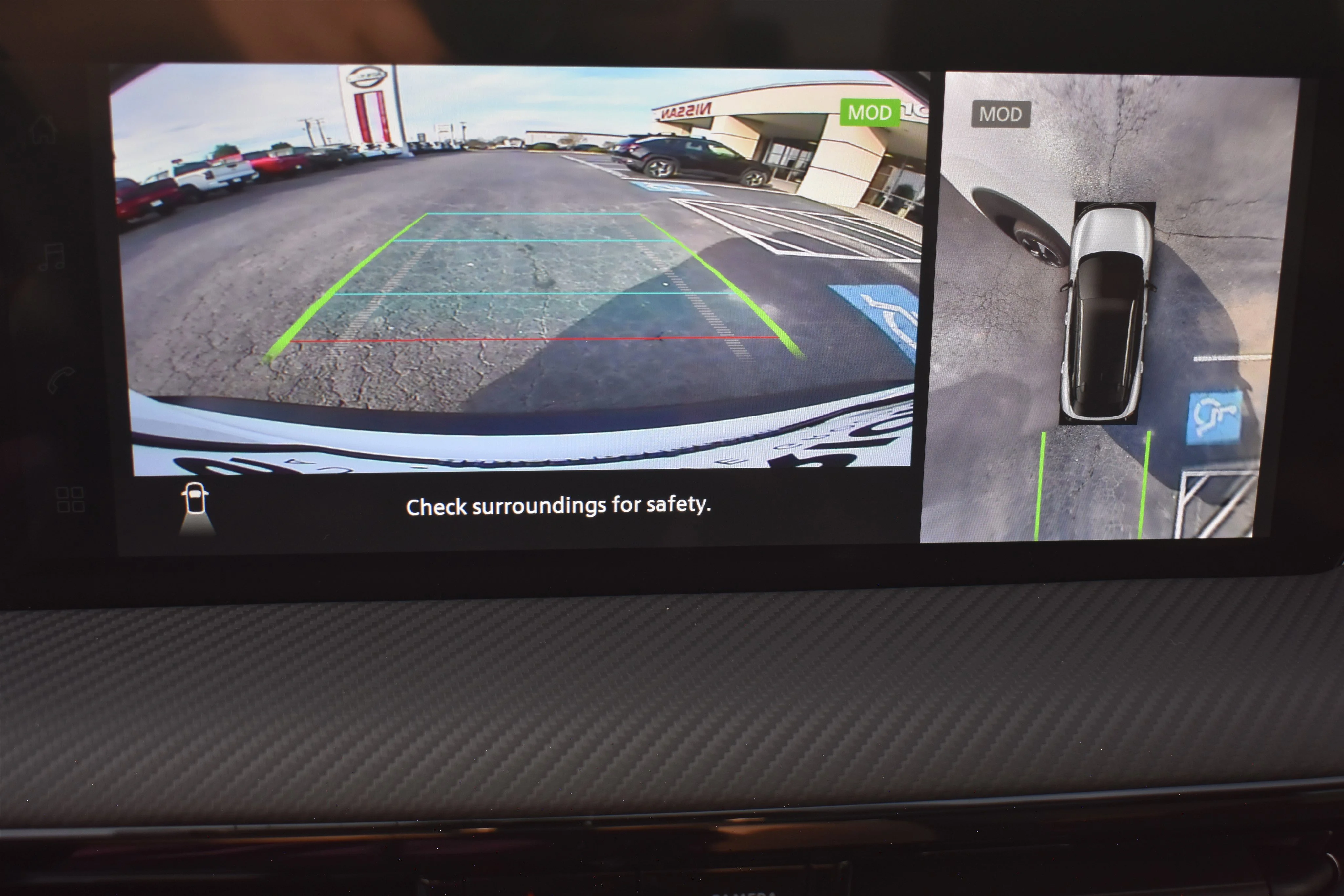 New 2026 Aspen White Tricoat/Super Black Nissan SR image 25