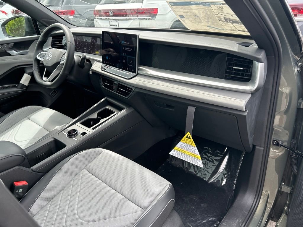 New 2026 Green Volkswagen 2.0T SE R-Line Black image 43