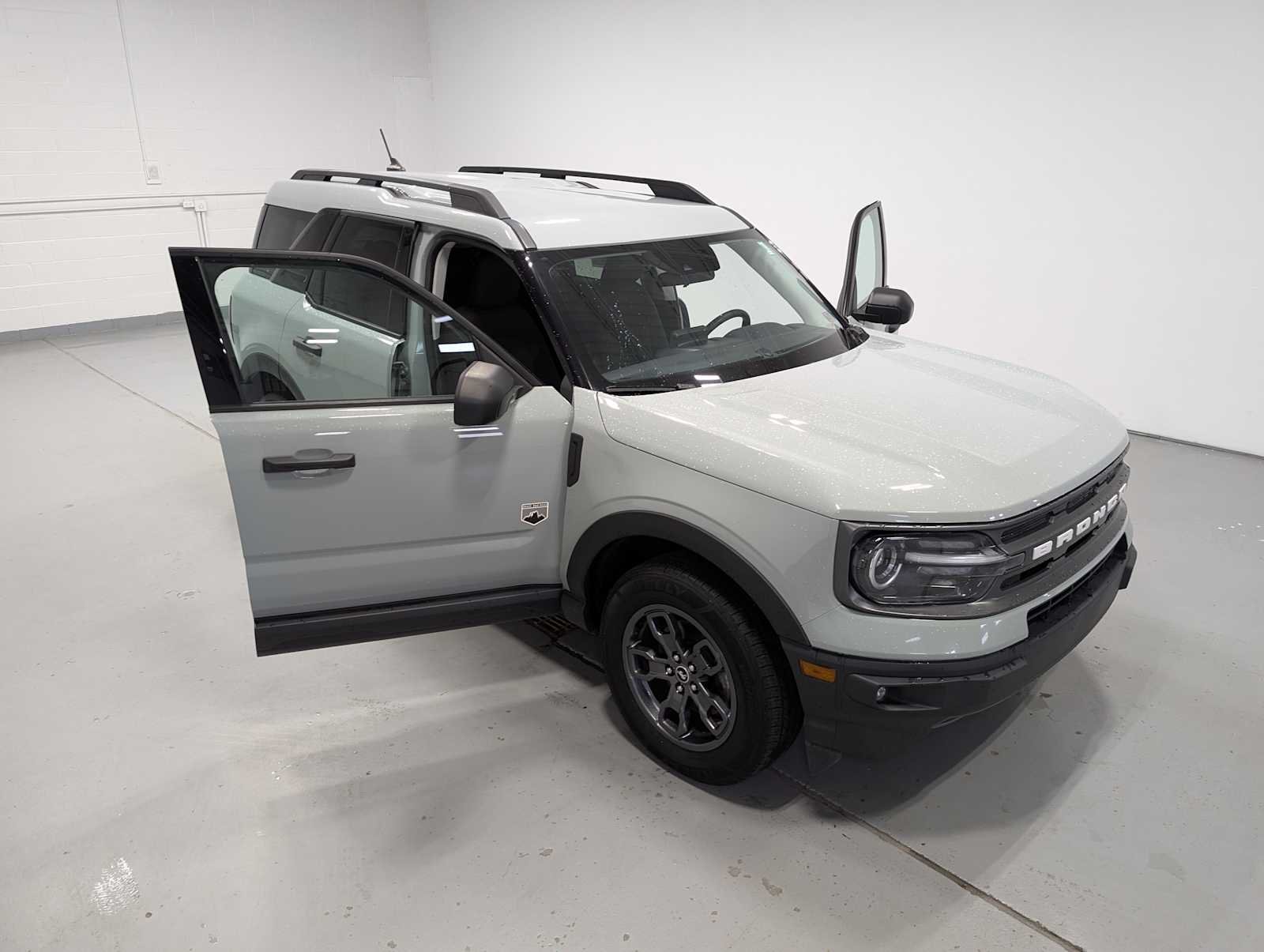 Used 2021 Cactus Gray Ford Big Bend image 16