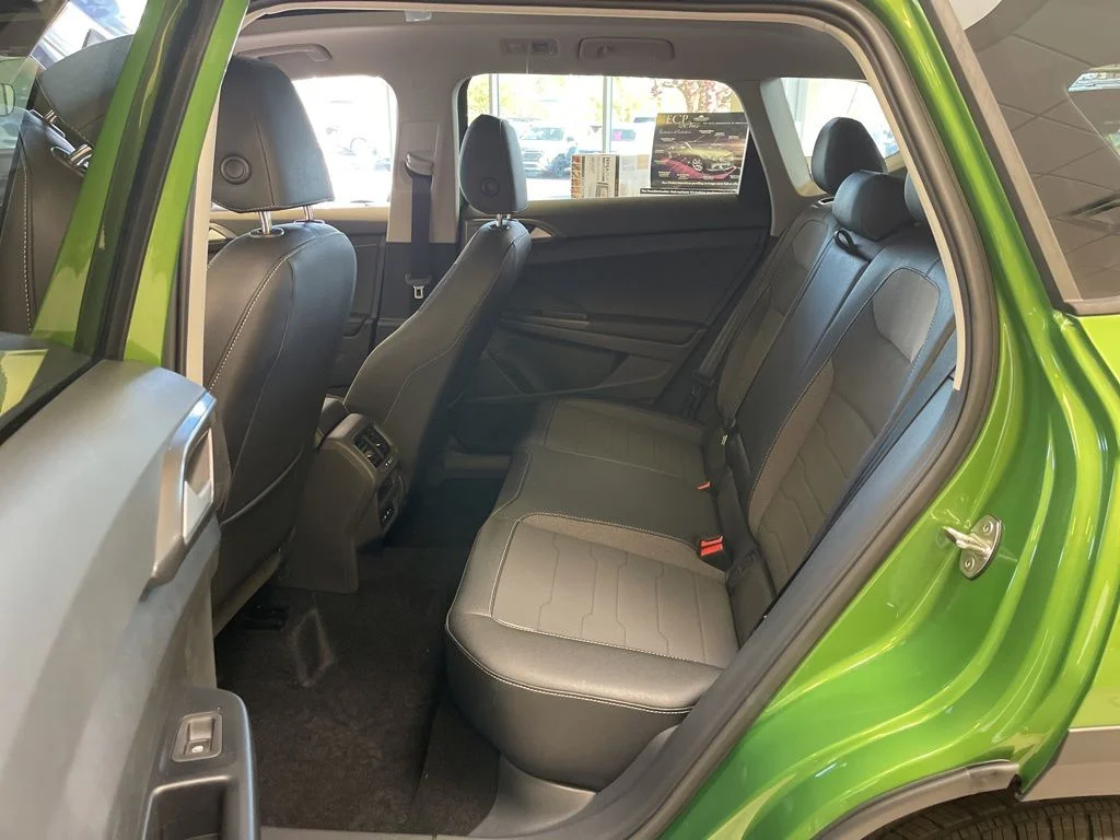 New 2026 Bright Moss Green Metallic Volkswagen 1.5T SE Black image 15