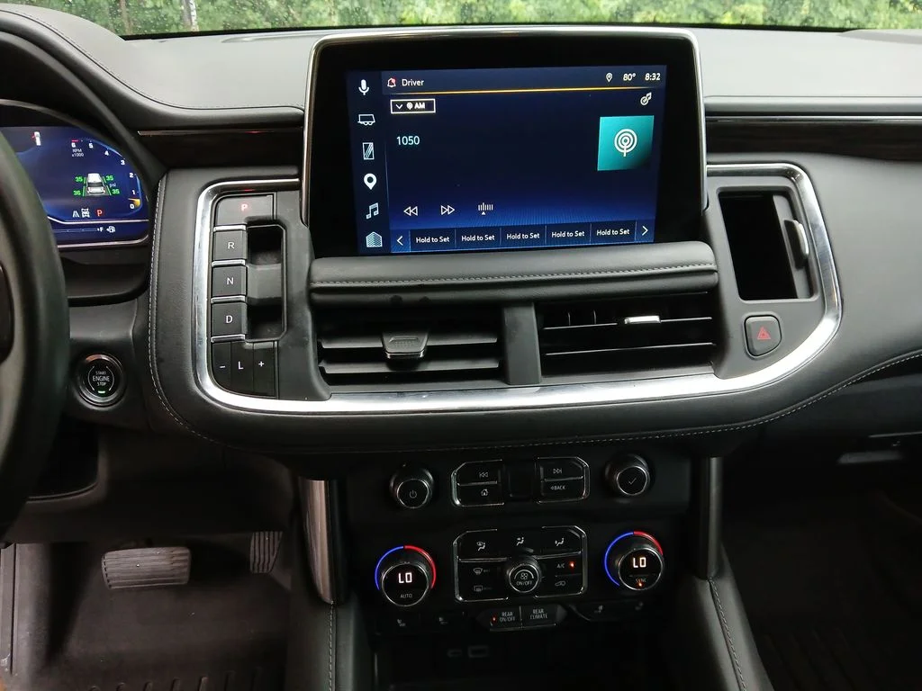 Used 2023 Green Chevrolet Z71 image 26