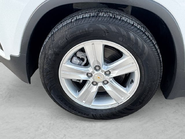 Used 2020 SUMMIT WHITE Chevrolet LT image 23