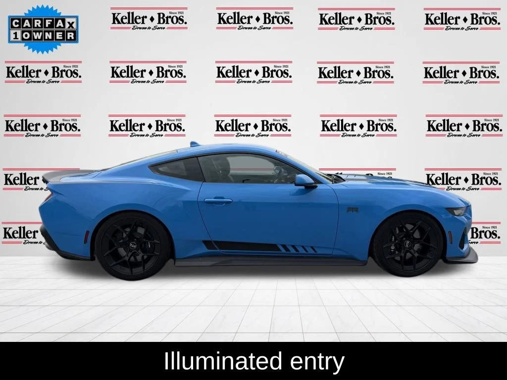 2025 Ford Mustang GT - Photo 8
