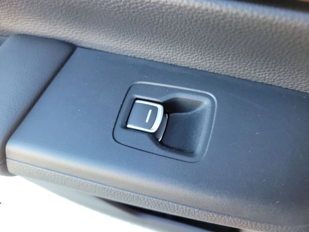 Certified Used 2025 Blue Honda EX-L image 14