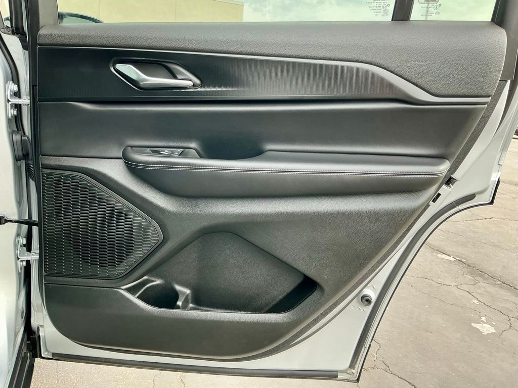 2025 Jeep Grand Cherokee L Laredo - Photo 26