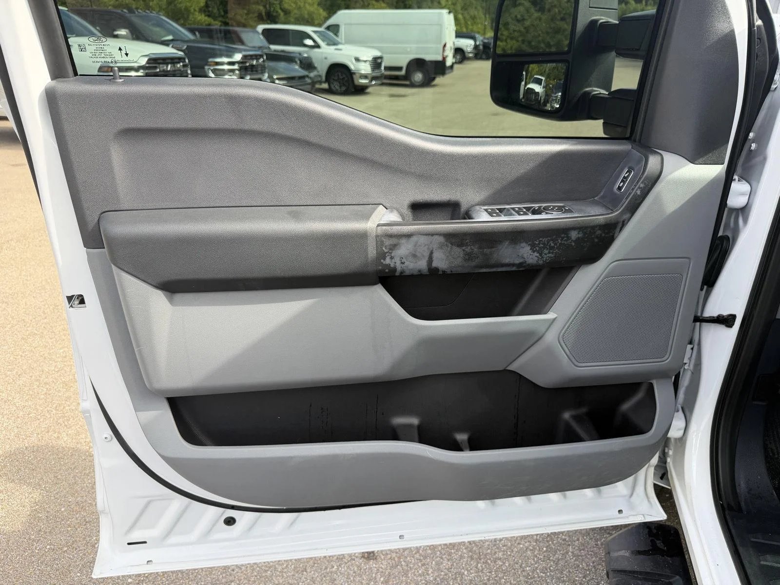 Used 2023 Oxford White Ford XL image 14
