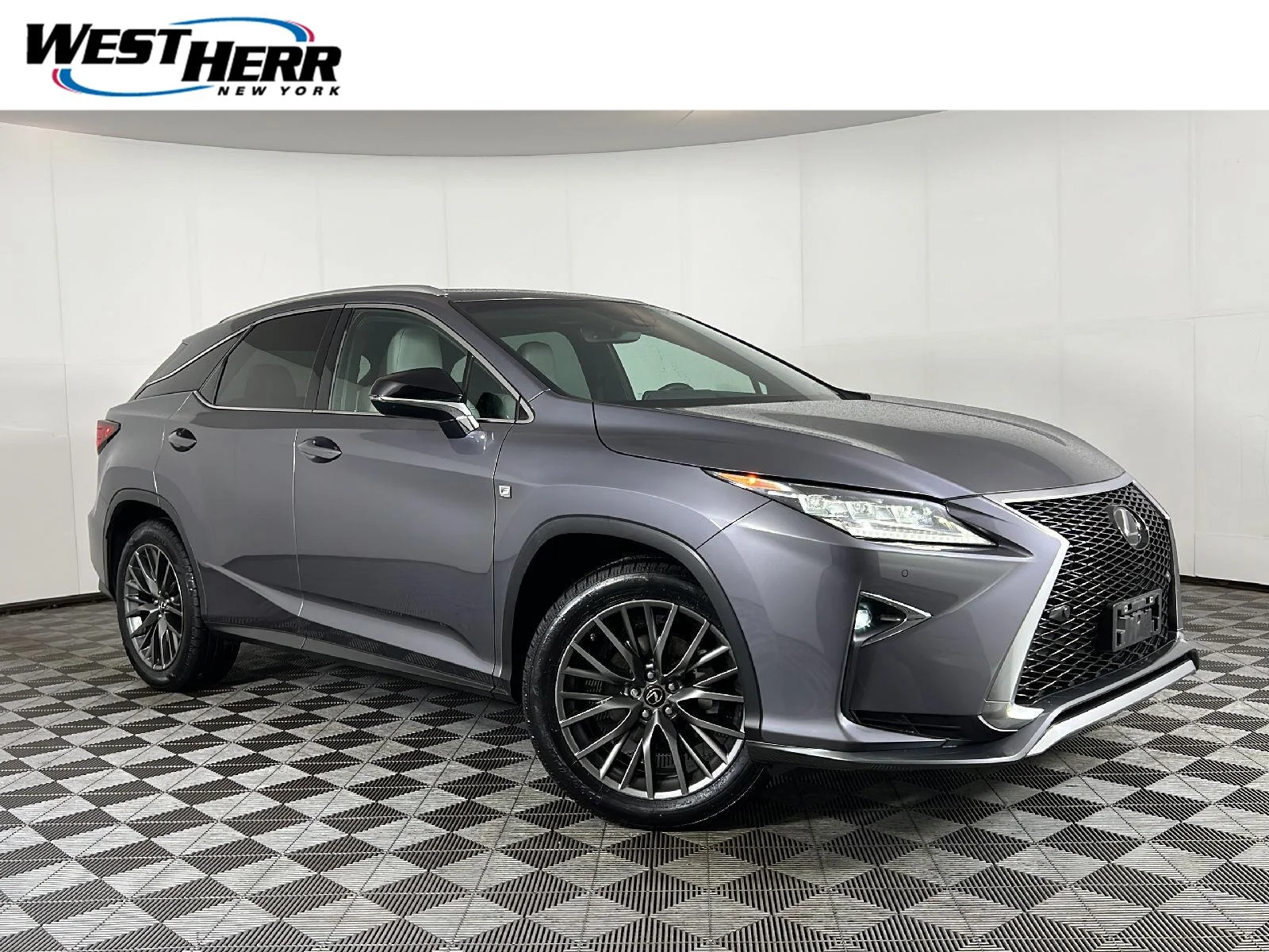 Used 2019 Gy Lexus  image 1