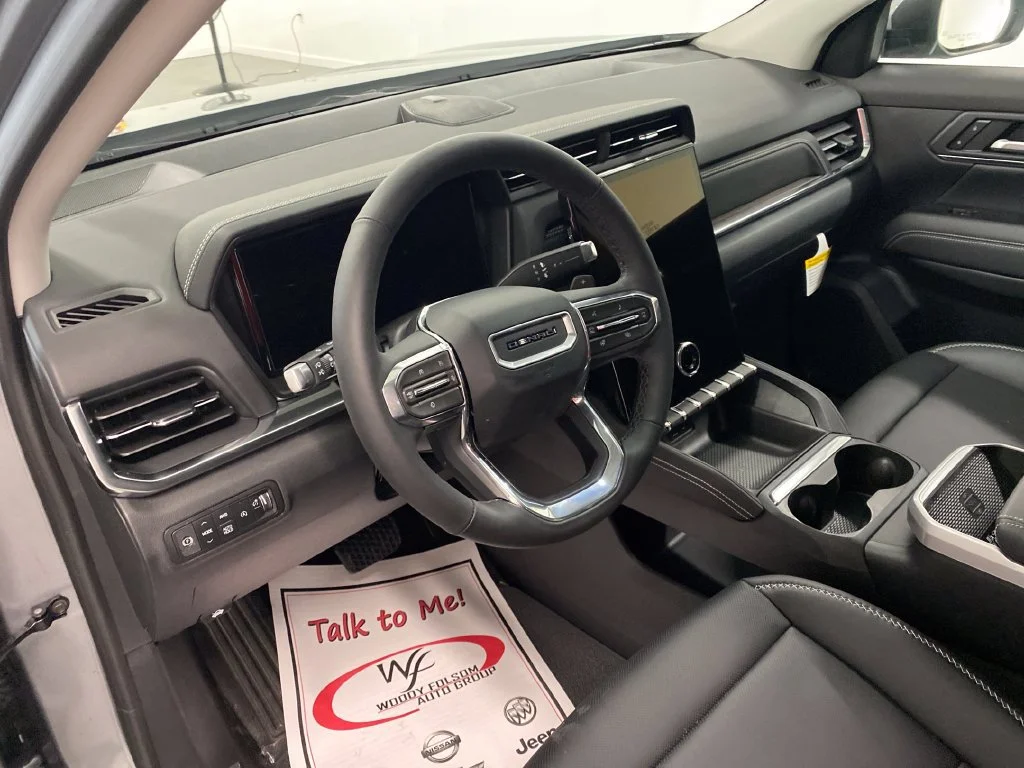 New 2027 Sterling Metallic GMC Denali image 15