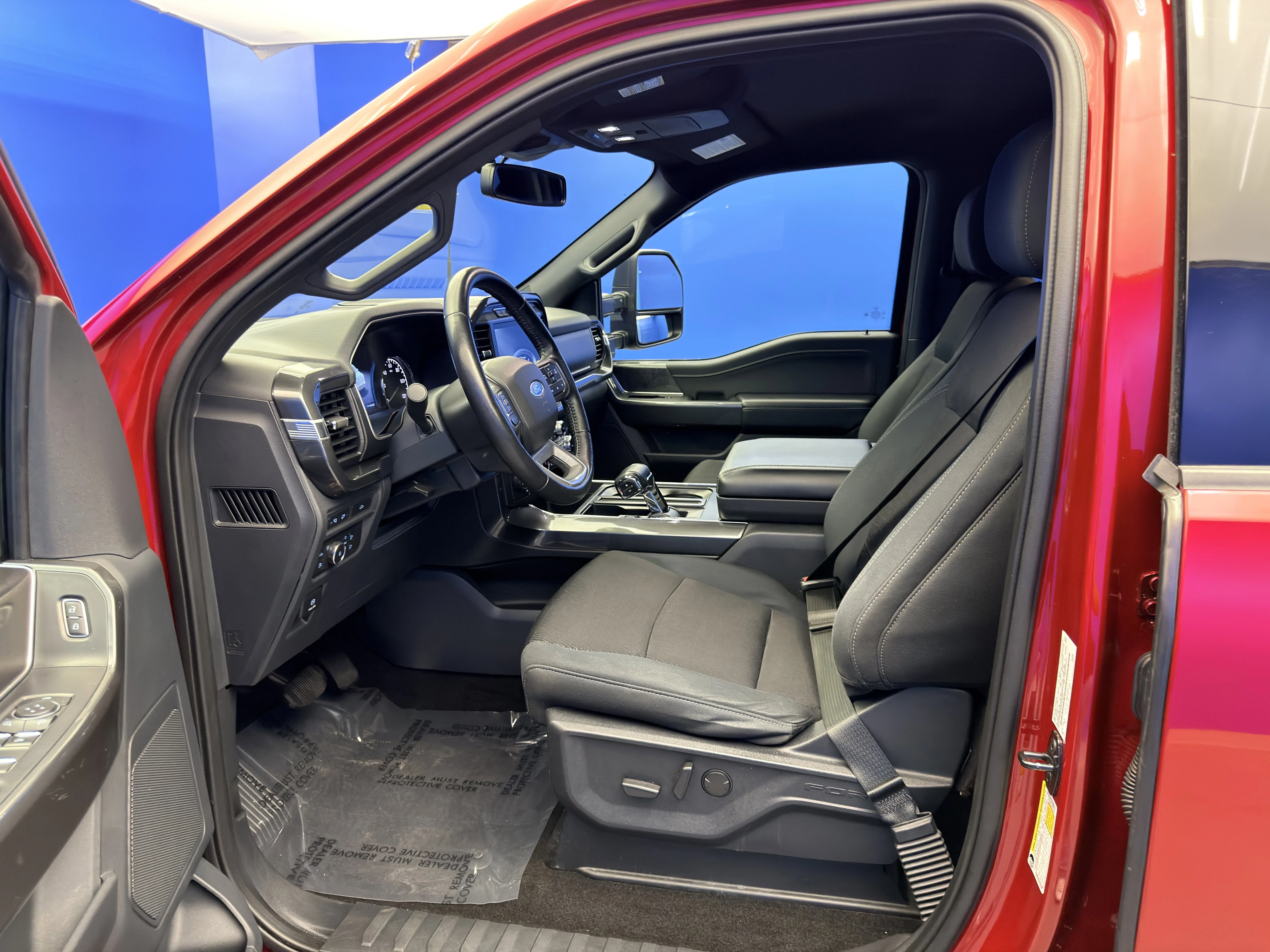 Used 2022 Rapid Red Metallic Tinted Clearcoat Ford XLT image 13