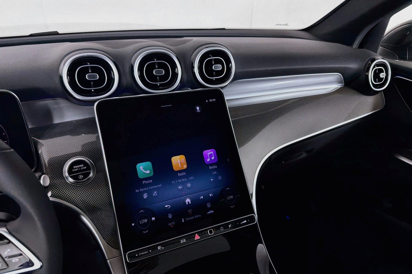 New 2027 Graphite Grey Metallic Mercedes-Benz GLC 300 SUV image 19