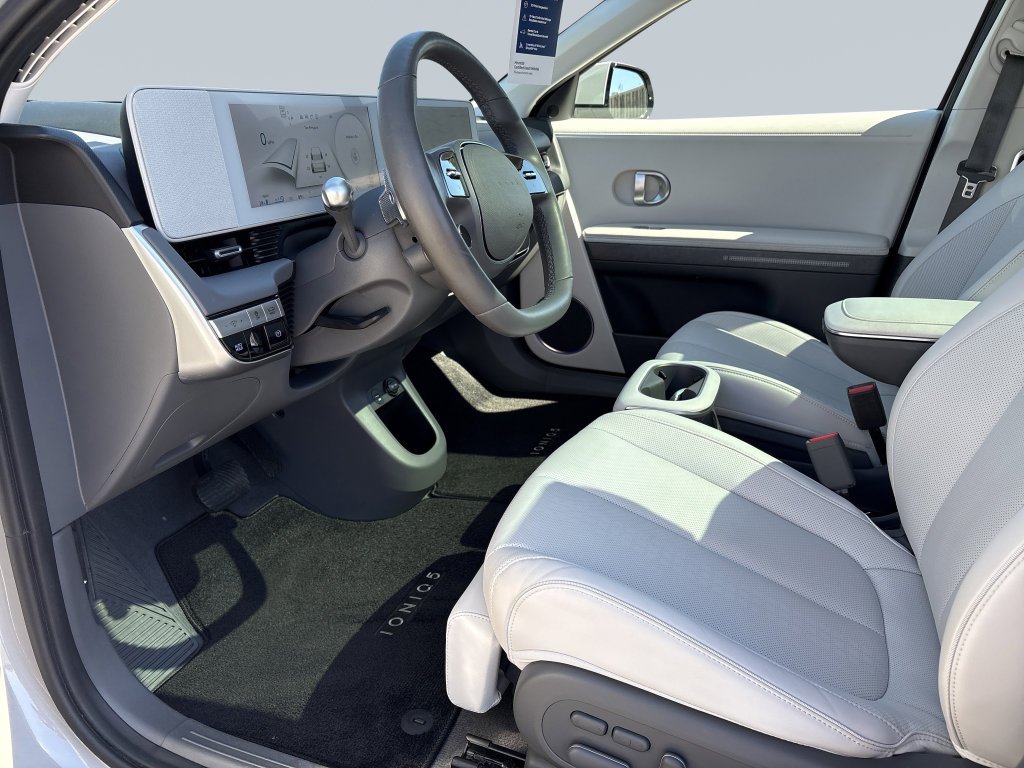 Certified Used 2024 Cyber Gray Hyundai Limited image 10