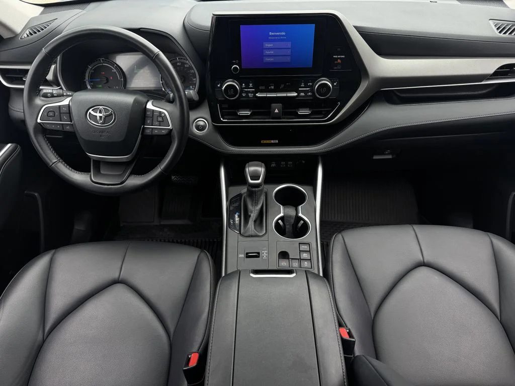 Used 2024 Silver Toyota XLE image 12