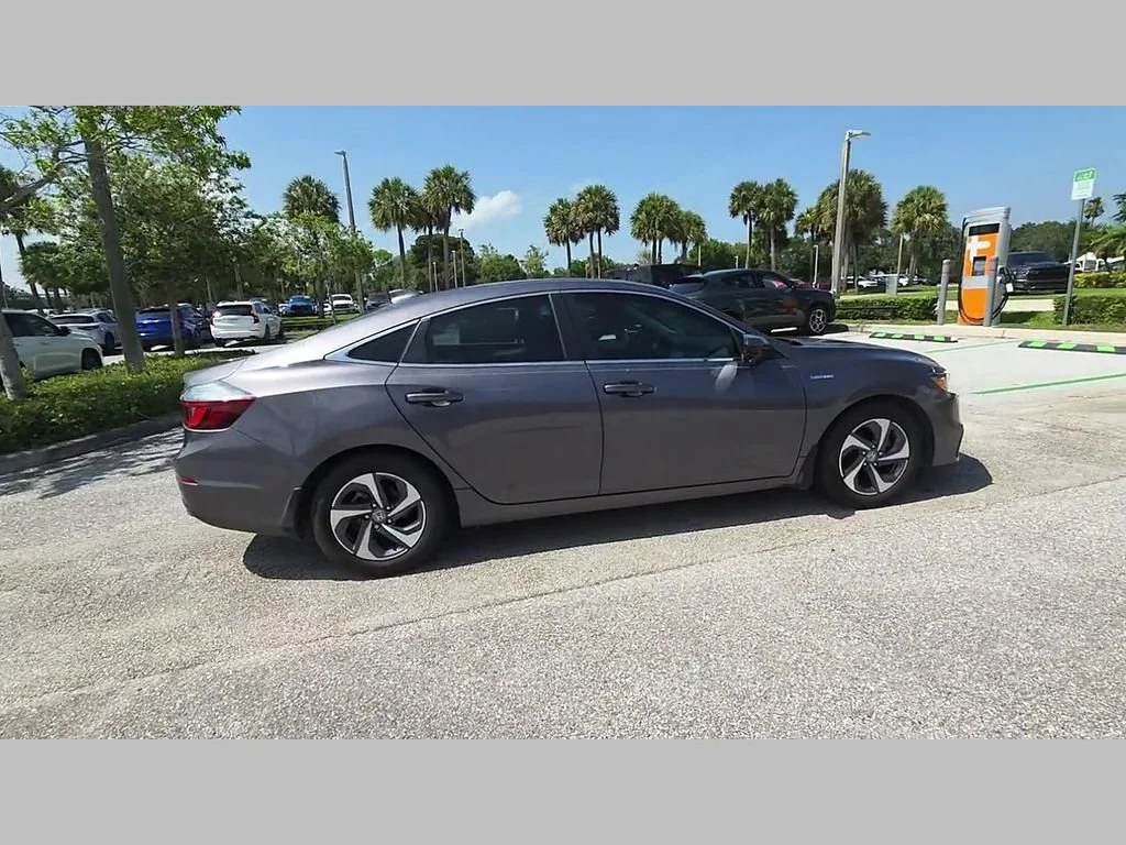 Used 2019 Modern Steel Metallic Honda EX image 32