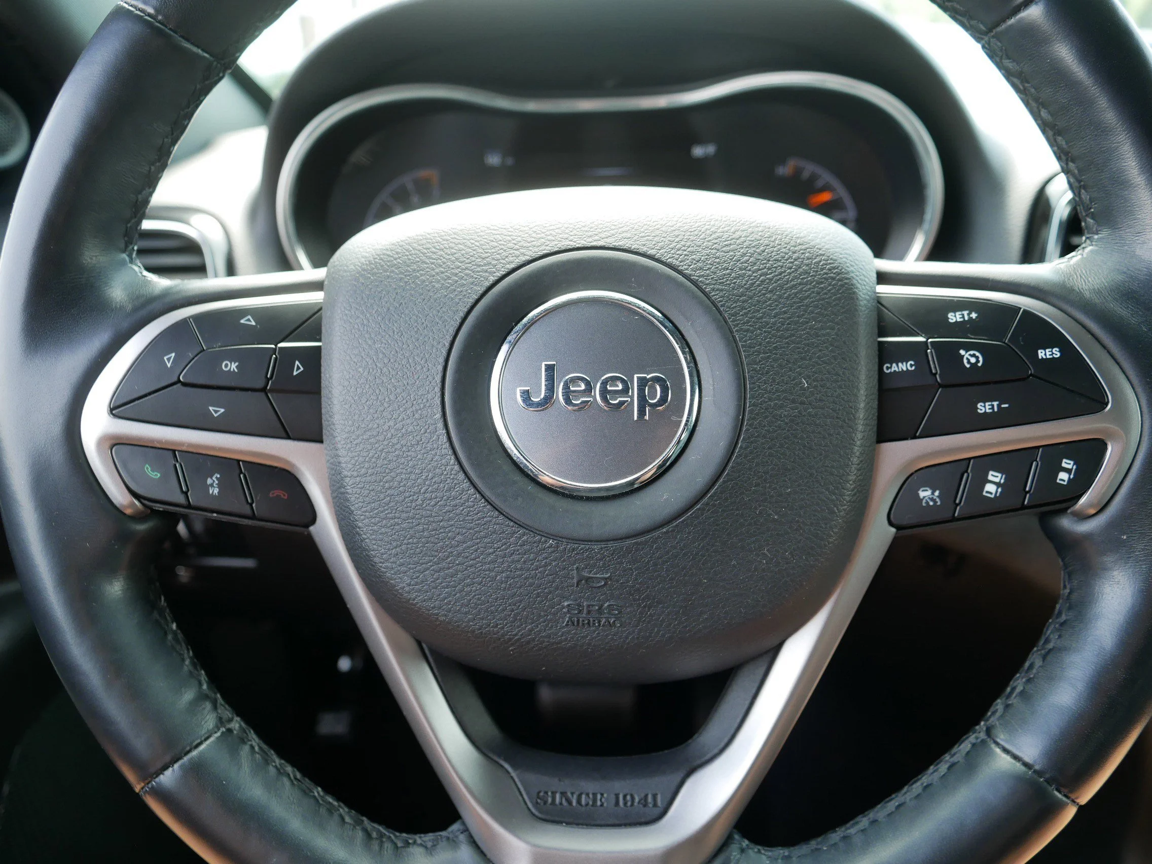 Used 2021 Granite Crystal Metallic Clearcoat Jeep 80th Anniversary image 25