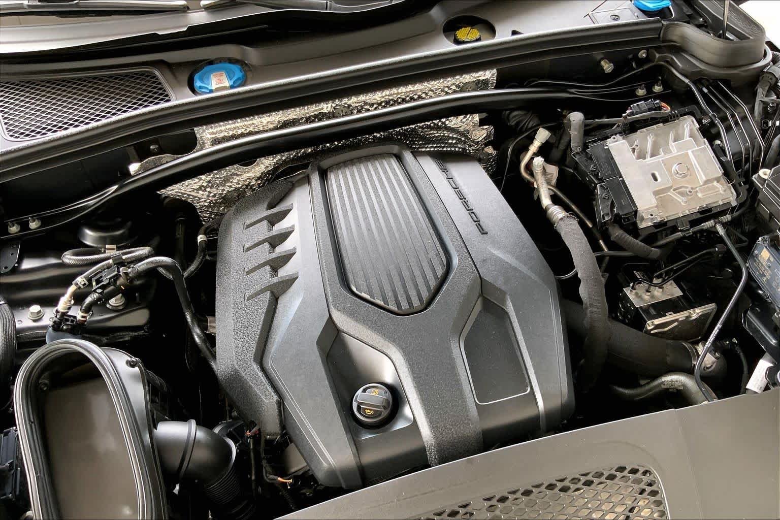 2022 Porsche Macan Base - Photo 31