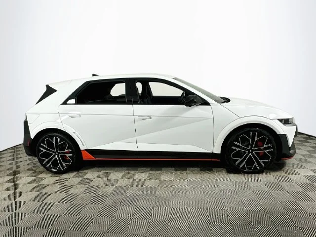 New 2026 White Hyundai Base image 2