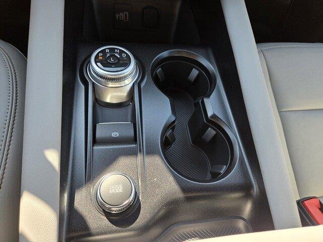 New 2027 Avalanche Gray Ford Active image 18