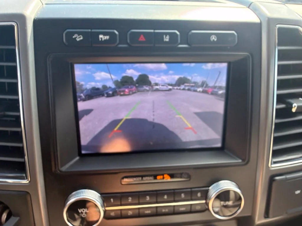 Used 2020 White Ford XLT image 14