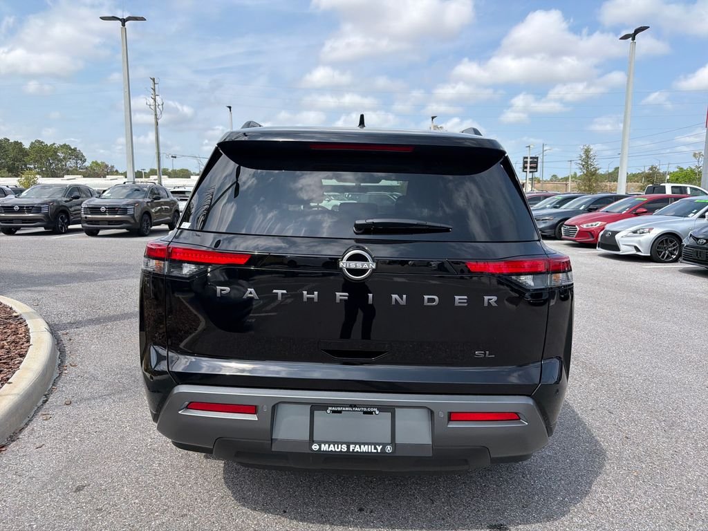 New 2026 Nissan Pathfinder SL 4D Sport Utility