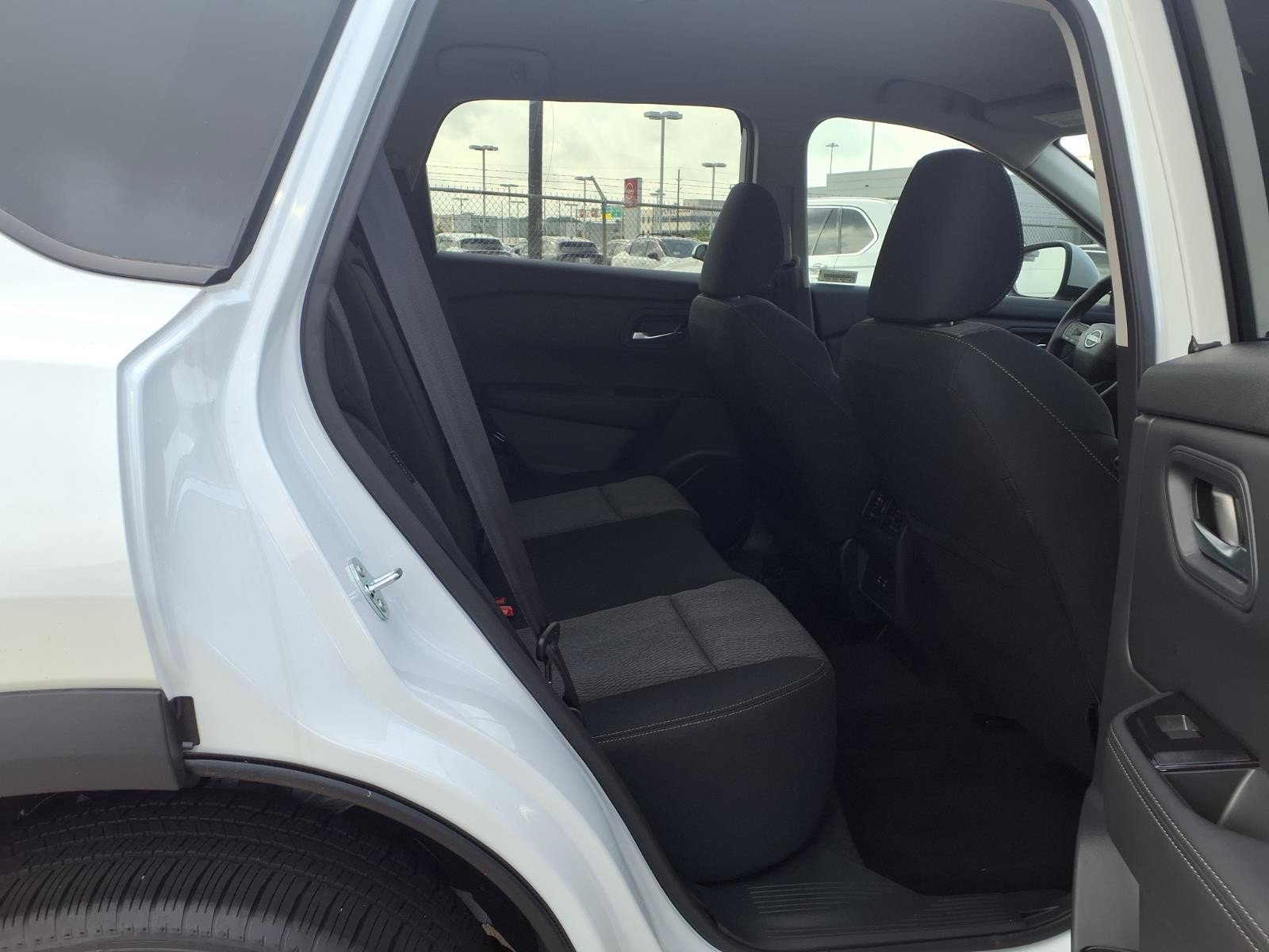 New 2026 Everest White Pearl Tricoat Nissan SV image 10