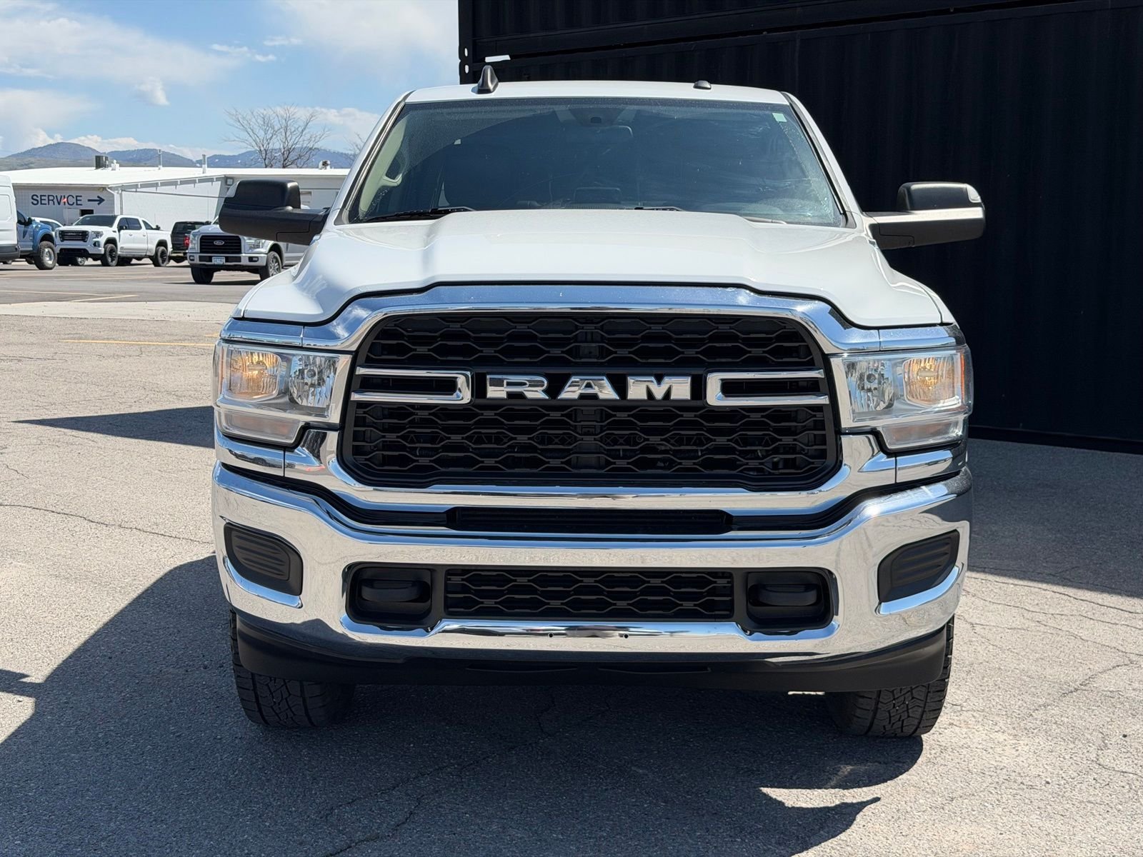 View vehicle photo 2