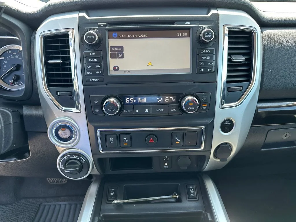 Used 2017  Nissan SV image 23