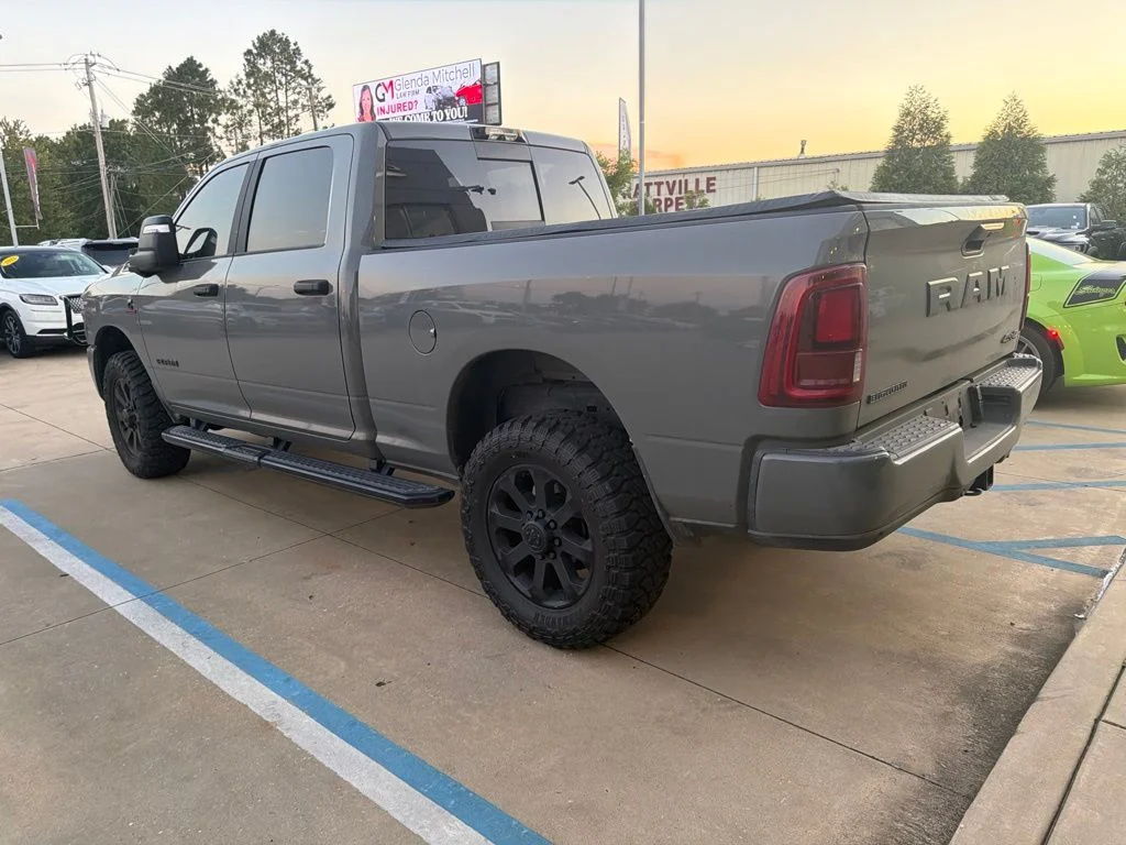 Used 2025 White Ram Big Horn image 10