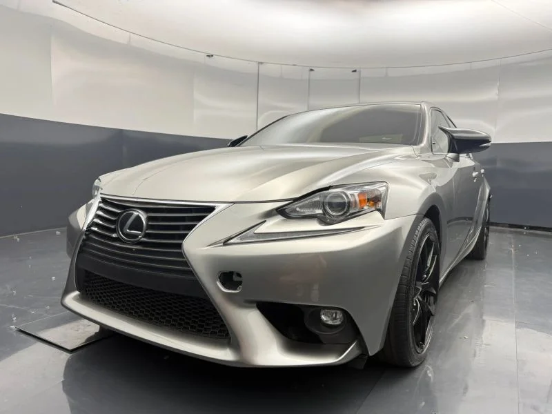2016 Lexus IS 200t - Photo 7