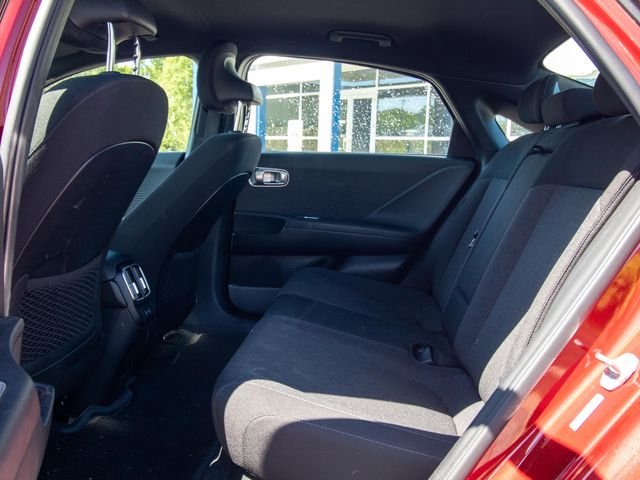 2025 Hyundai IONIQ 6 SE - Photo 8