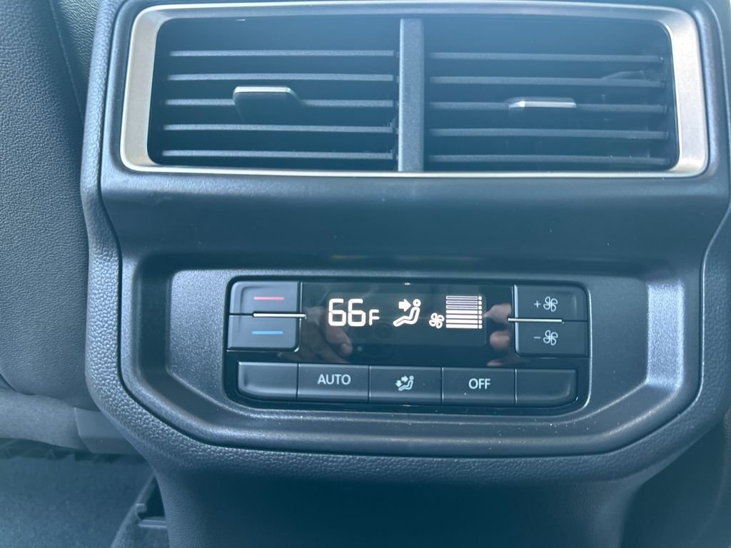 2026 Volkswagen Atlas SE w/Tech - Photo 15