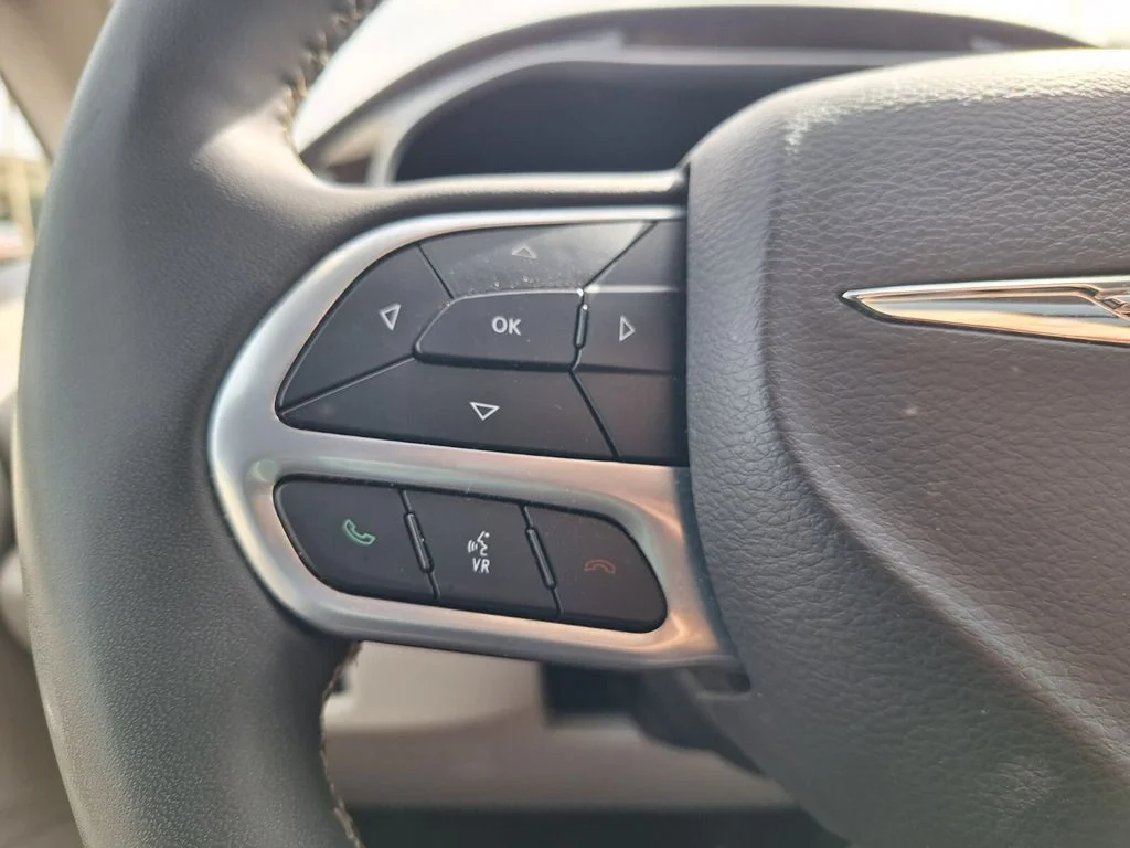 2023 Chrysler Pacifica Limited - Photo 13