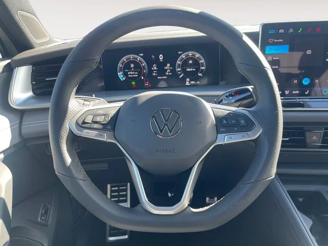 New 2026 Beige Volkswagen 2.0T SE R-Line Black image 12