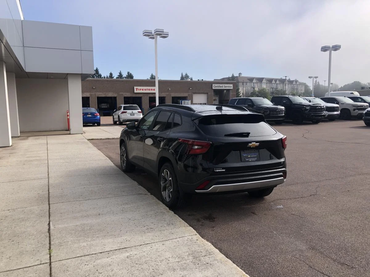New 2026 Black Chevrolet Fwd 4dr Lt image 5