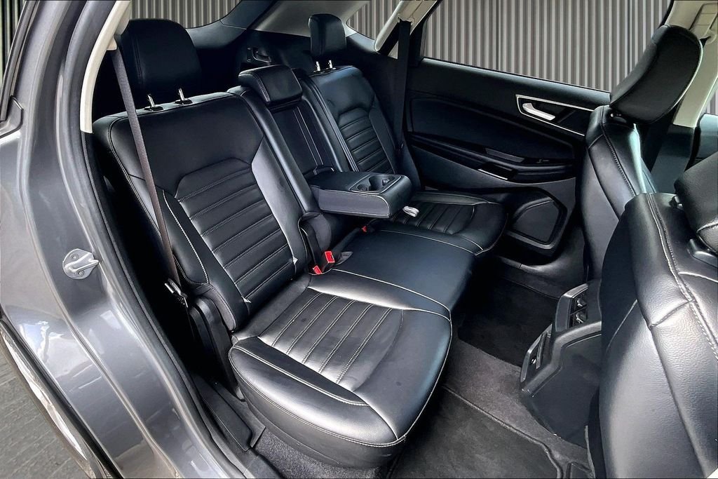 Used 2023 Gray Ford SEL image 28