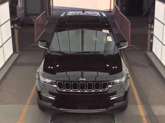 Used 2025 Jeep Grand Cherokee Limited with VIN 1C4RJHBGXS8715658 for sale in Kansas City