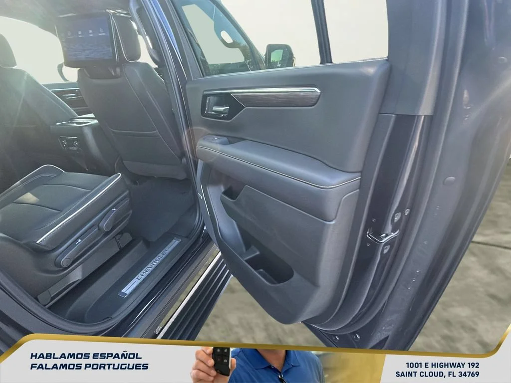 2026 Chevrolet Suburban Premier - Photo 22