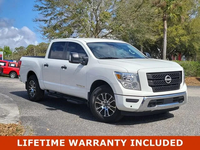 2024 Nissan Titan SV 4X2 Crew Cab's photo