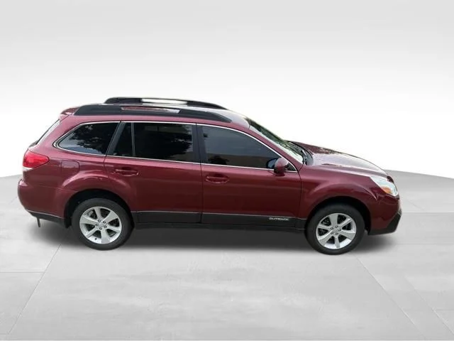 Used 2013 Red Subaru 2.5i Premium image 2