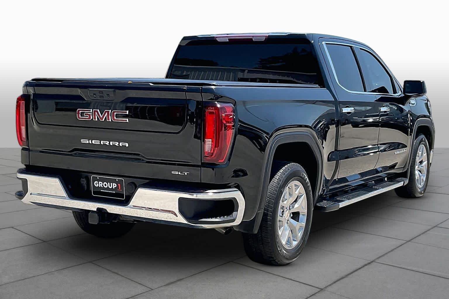 Used 2022 Onyx Black GMC SLT image 13